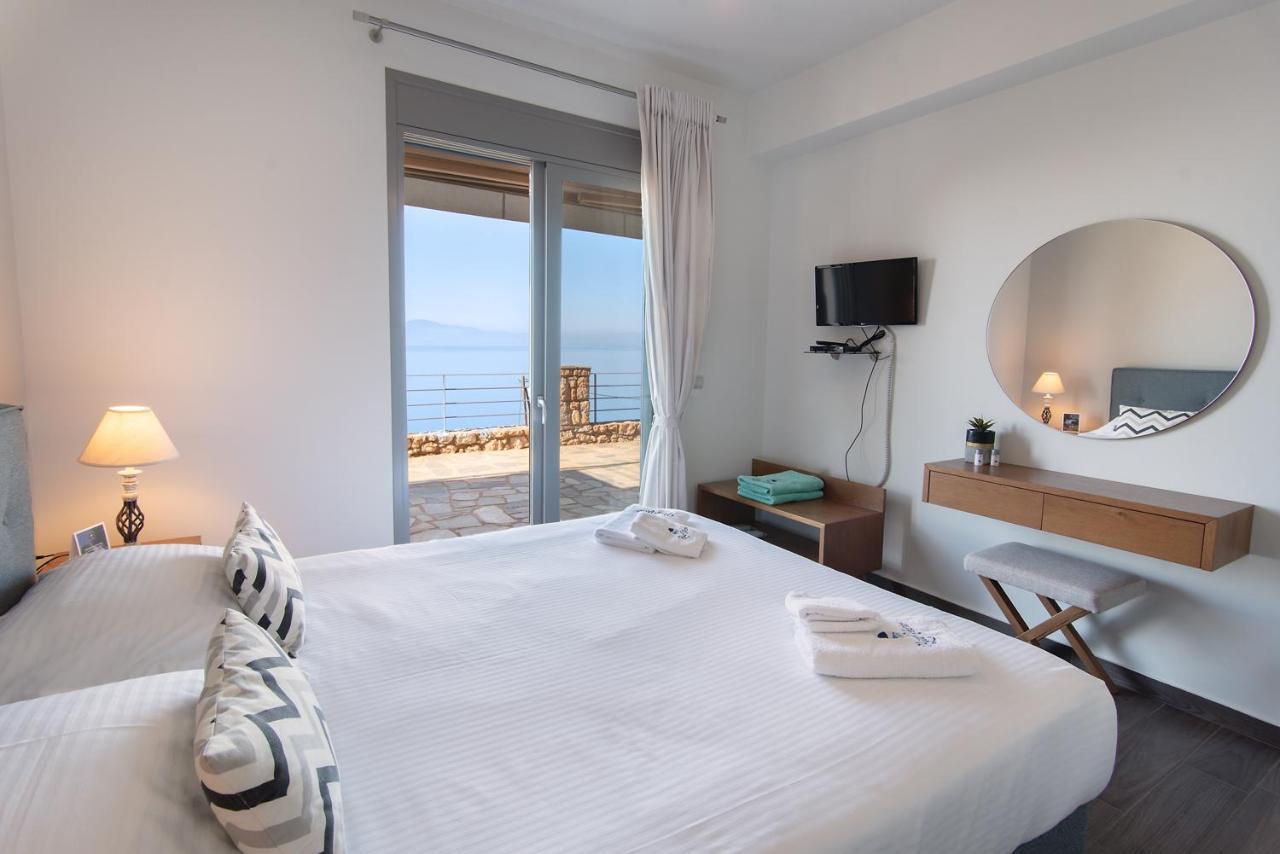 Bay View Guesthouses Kalamata Eksteriør billede